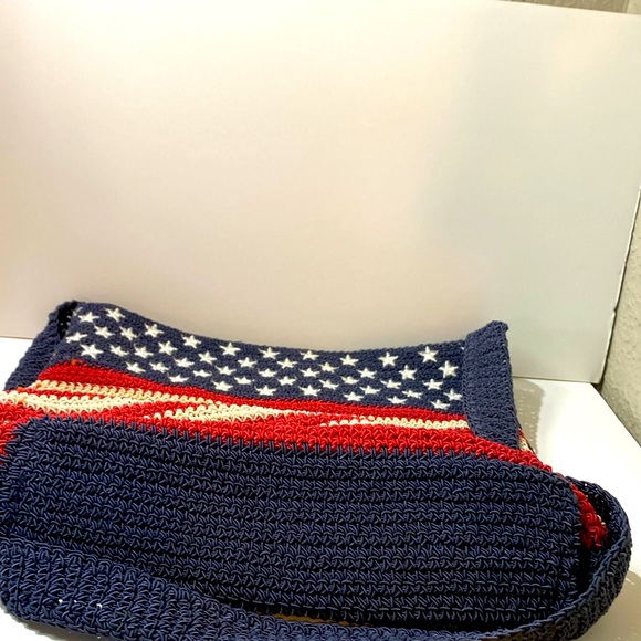 Vintage Carlo D’Santi Red White And Blue Crocheted Zip Top Shoulder Tote Bag - Picture 5 of 5